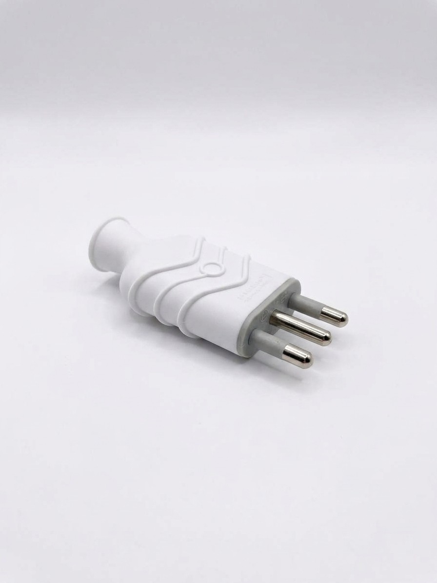 Enchufe macho volante 16A con tierra blanco